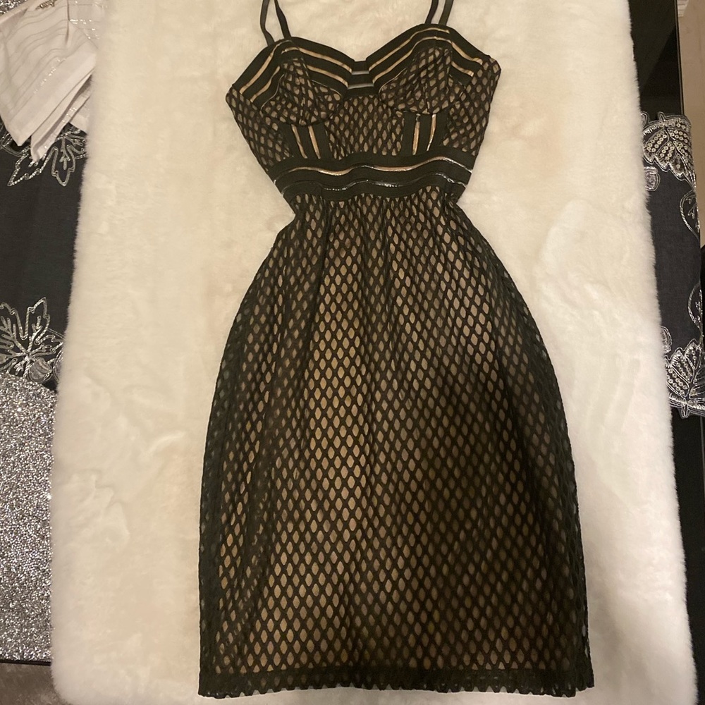Guess hunter green and tan dress